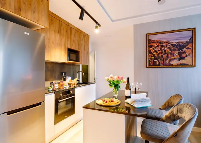 Hotelise I Moulinrouge Apartment