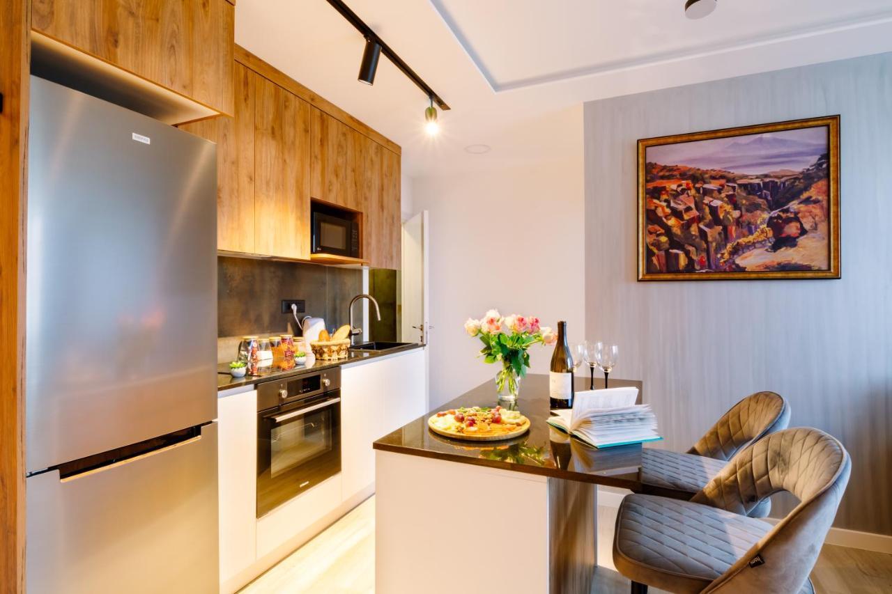 Hotelise I Moulinrouge Apartment