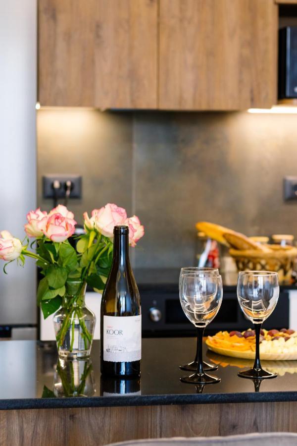 Hotelise I Moulinrouge Apartment *
